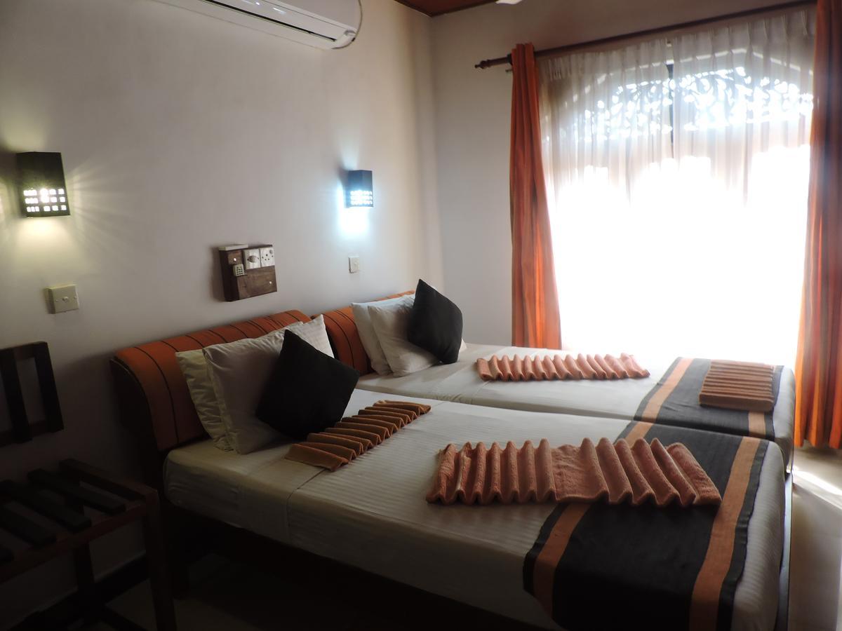 Samaya Beach Hotel Unawatuna Exterior foto